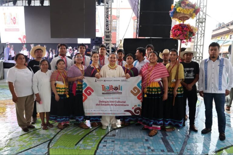 Portadores de tradición llevan a Hidalgo la cultura queretana