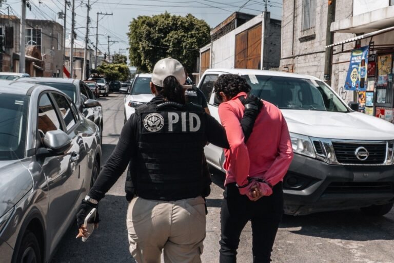 Sinergia ejecuta cinco cateos; cinco personas fueron detenidas