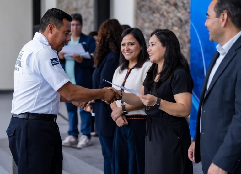 Fortalece El Marqués la cultura turística con capacitación a policías municipales