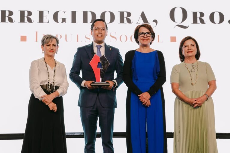Chepe Guerrero recibe premio a las Mejores Prácticas de Gobiernos locales por “Pirámides”
