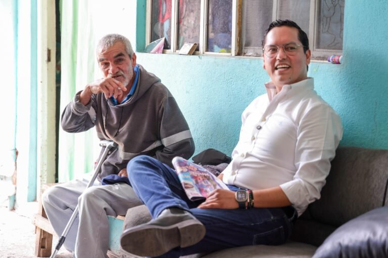 Chepe Guerrero recorre la colonia Los Olvera en el marco de su Segundo Informe de Gobierno