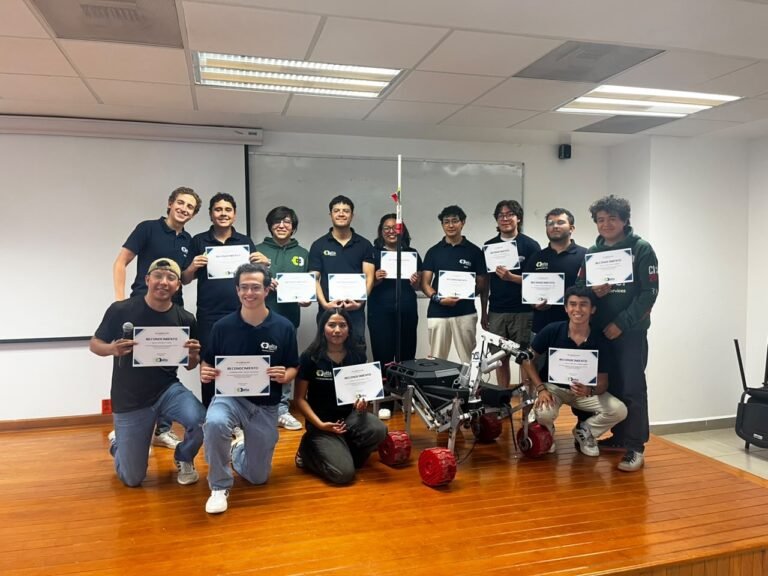 Estudiantes de la UNAQ desarrollan Rover para competir a nivel internacional