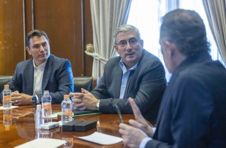Anuncia Schneider Electric expansión en Querétaro con cuatro mil nuevos empleos