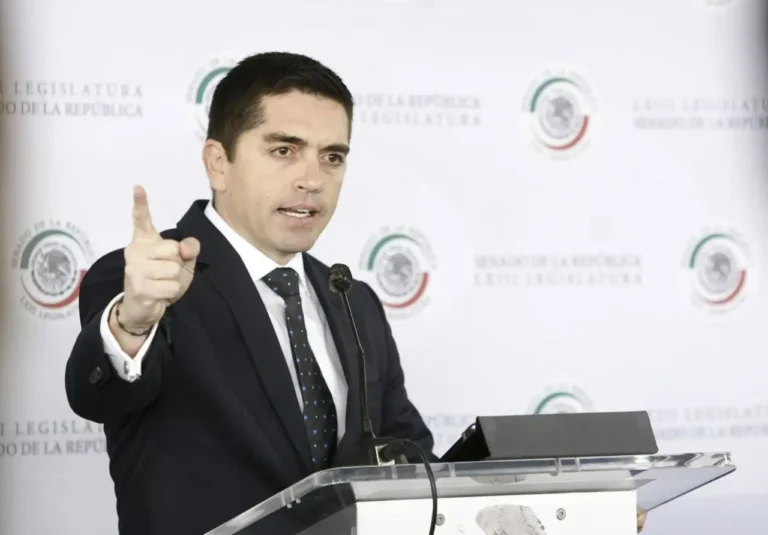 Acusan a senador de Morena de amenazar al periodista Enrique Acevedo tras reportaje