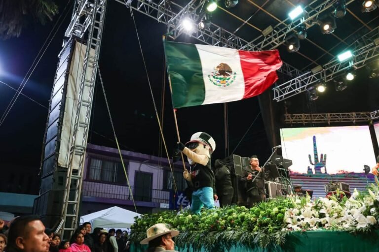 Pedro Escobedo cierra sus Fiestas Patrias 2026 con concierto de Liran’ Roll