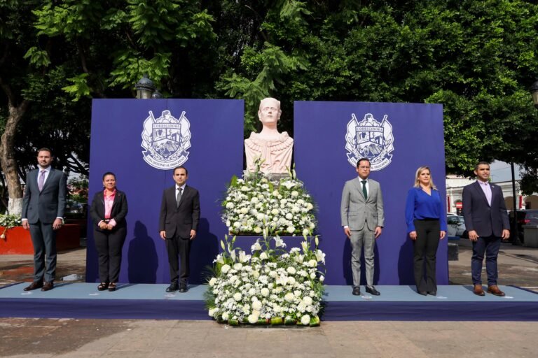 Corregidora conmemora el 258 aniversario del natalicio de Doña Josefa Ortiz de Domínguez