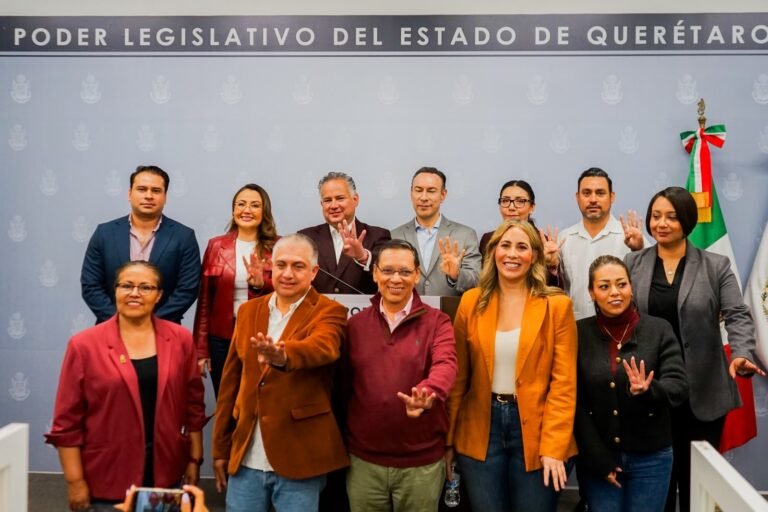 Santiago Nieto y el GPM contrastan V Informe de Gobierno