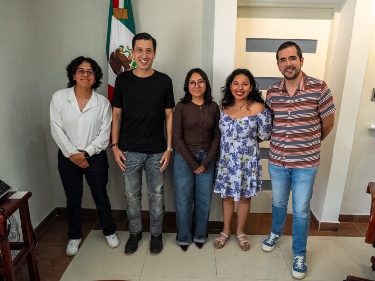 Monsalvo fortalece oportunidades internacionales para jóvenes de El Marqués