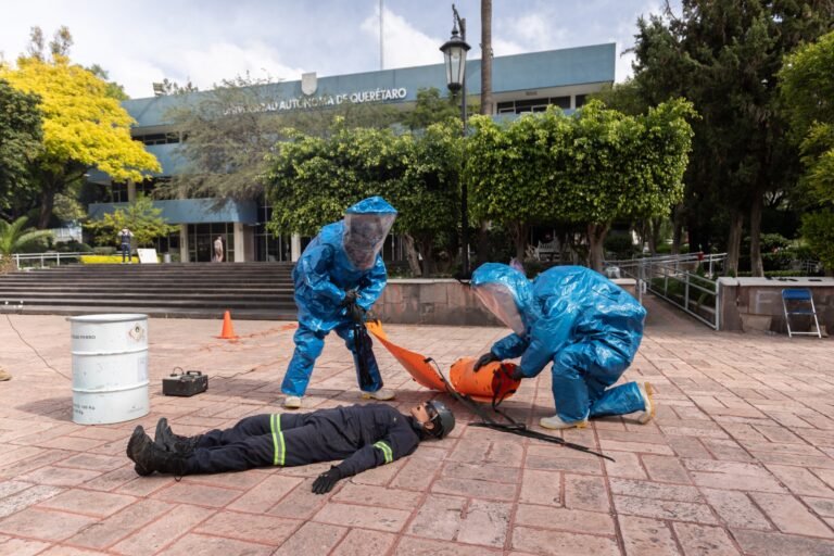 Celebra UAQ una década del TSU en Medicina Prehospitalaria Integral