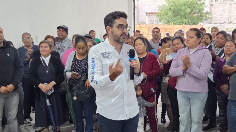 Agustín Dorantes reporta avances en la regularización de Colinas de Menchaca I y II