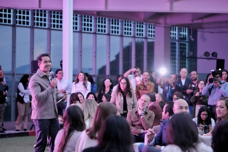 Ayudar a quien más lo necesita es parte de la esencia de las y los queretanos: Felifer Macías