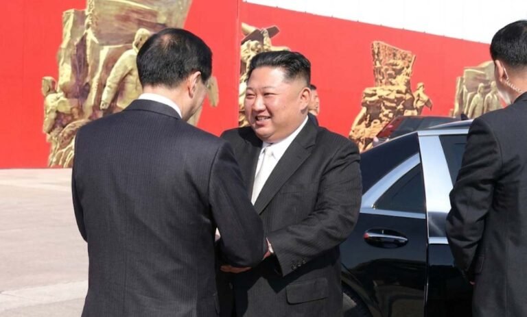 Reaparece Kim Jong-Un en China tras rumores sobre su salud
