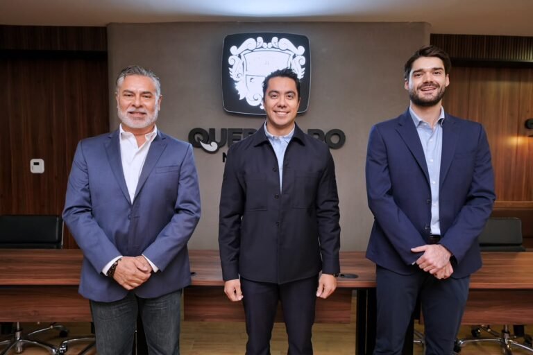 Fortalece Felifer Macías su gabinete en Obras Públicas y Desarrollo Económico
