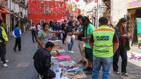 Municipio de Querétaro descarta ampliar permisos para ambulantes en el Centro Histórico